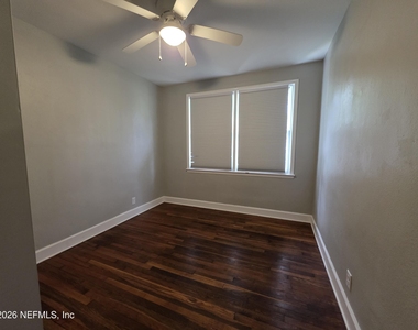 3353 Dellwood Avenue - Photo Thumbnail 4