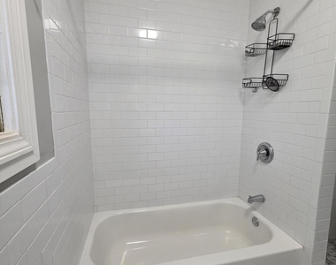 3353 Dellwood Avenue - Photo Thumbnail 10