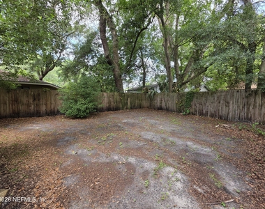 3353 Dellwood Avenue - Photo Thumbnail 14