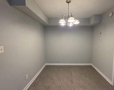 1265 Donald Street - Photo Thumbnail 2