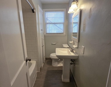 1265 Donald Street - Photo Thumbnail 6