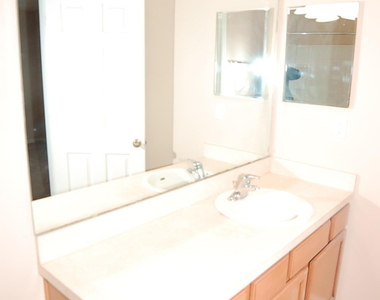 13088 Shallowater Road - Photo Thumbnail 9