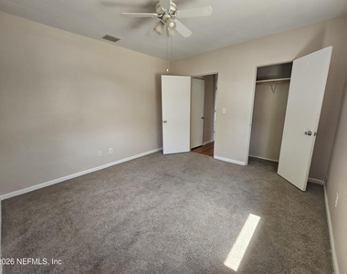 3005 Walton Street - Photo Thumbnail 12
