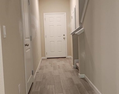 12870 Josslyn Lane - Photo Thumbnail 7