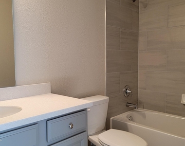 12870 Josslyn Lane - Photo Thumbnail 18