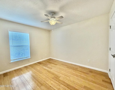12962 Brians Creek Drive - Photo Thumbnail 30