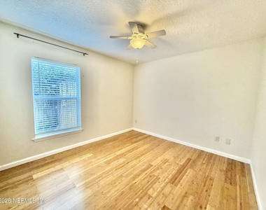12962 Brians Creek Drive - Photo Thumbnail 23