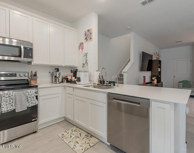 1680 Garden Grove Court - Photo Thumbnail 22