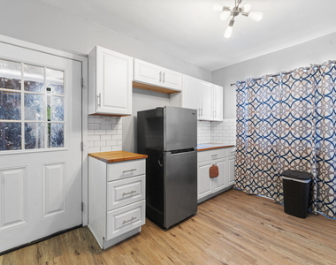 10150 S Wentworth Avenue - Photo Thumbnail 4