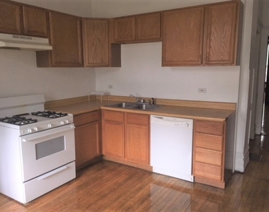 1116 W Wellington Avenue - Photo Thumbnail 9