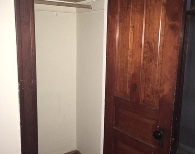 1116 W Wellington Avenue - Photo Thumbnail 8