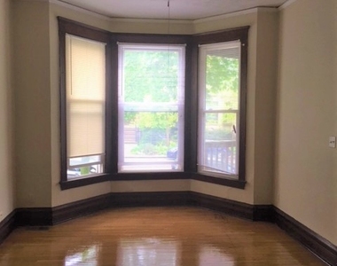 1116 W Wellington Avenue - Photo Thumbnail 1