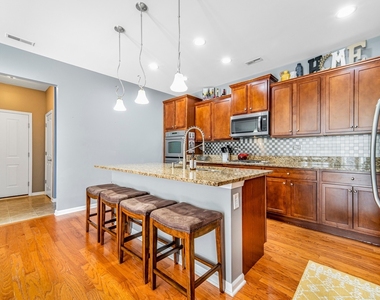 16519 S Fox Run Circle - Photo Thumbnail 13