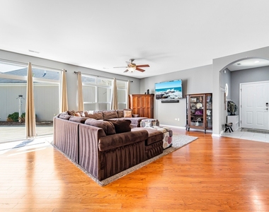 16519 S Fox Run Circle - Photo Thumbnail 9
