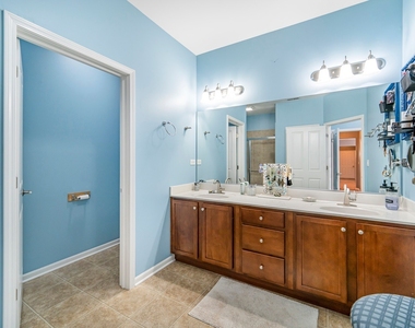 16519 S Fox Run Circle - Photo Thumbnail 16