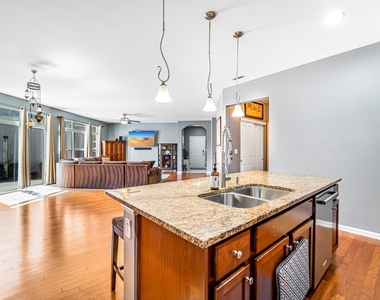 16519 S Fox Run Circle - Photo Thumbnail 12