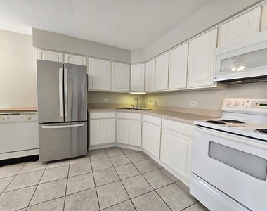 837 Lathrop Avenue - Photo Thumbnail 4