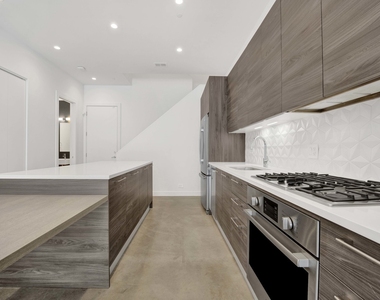 1017 N Cleveland Avenue - Photo Thumbnail 14
