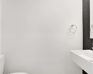 1017 N Cleveland Avenue - Photo Thumbnail 13