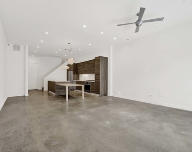 1017 N Cleveland Avenue - Photo Thumbnail 11