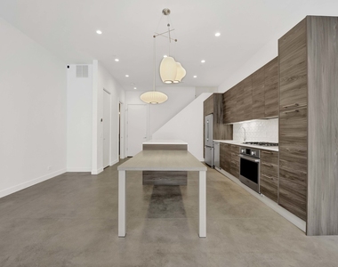 1017 N Cleveland Avenue - Photo Thumbnail 7