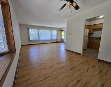 1301 N Harlem Avenue - Photo Thumbnail 5