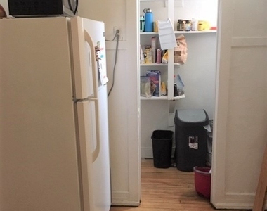 640 W Roscoe Street - Photo Thumbnail 12