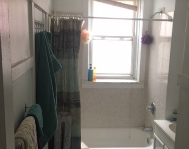 640 W Roscoe Street - Photo Thumbnail 13
