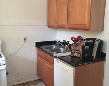 640 W Roscoe Street - Photo Thumbnail 9