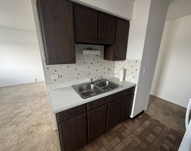 3001 Thatcher Avenue - Photo Thumbnail 5