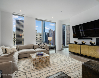 403 N Wabash Avenue - Photo Thumbnail 2
