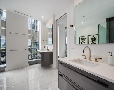 403 N Wabash Avenue - Photo Thumbnail 24