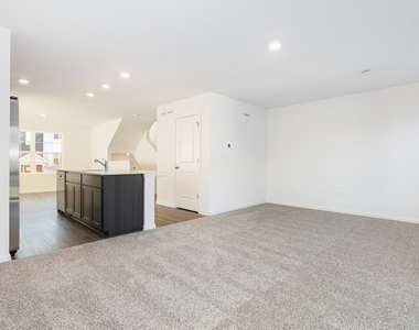 1059 Briar Glen Court - Photo Thumbnail 4