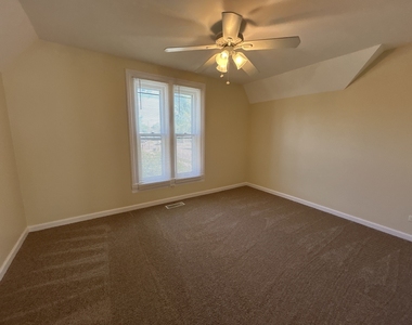418 Saint Charles Street - Photo Thumbnail 5