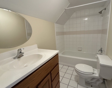 418 Saint Charles Street - Photo Thumbnail 4