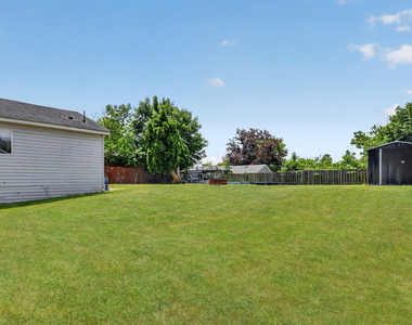241 S Highland Drive - Photo Thumbnail 15