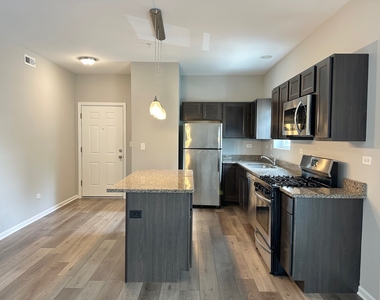 809 E Main Street - Photo Thumbnail 2