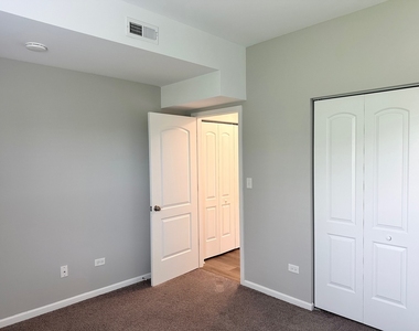 809 E Main Street - Photo Thumbnail 10