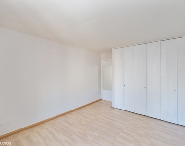 211 E Ohio Street - Photo Thumbnail 8