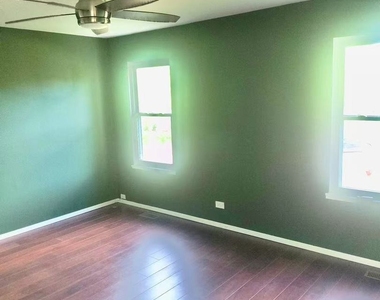 2651 Country Oaks Court - Photo Thumbnail 6