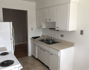 1116 Greenleaf Avenue - Photo Thumbnail 10