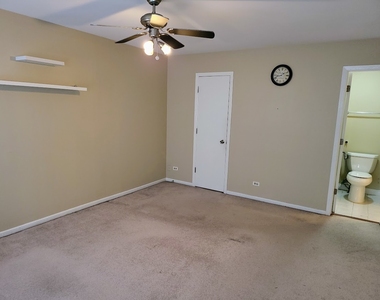 216 Ivy Court - Photo Thumbnail 10
