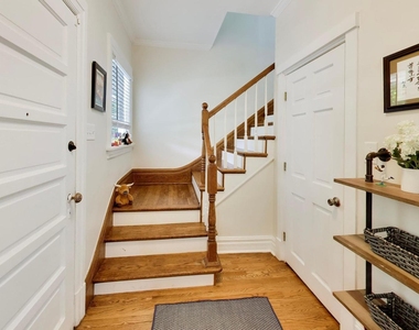 1911 Colfax Street - Photo Thumbnail 3