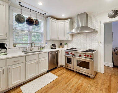 1911 Colfax Street - Photo Thumbnail 10