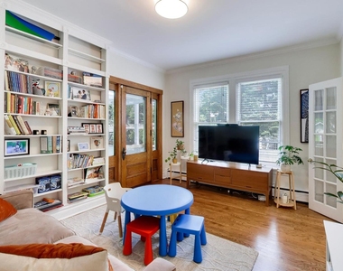 1911 Colfax Street - Photo Thumbnail 12