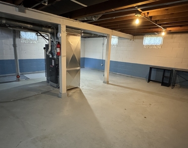 1508 W 36th Street - Photo Thumbnail 10