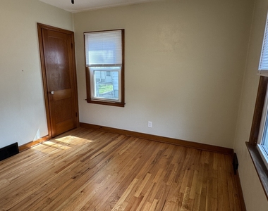 1508 W 36th Street - Photo Thumbnail 6