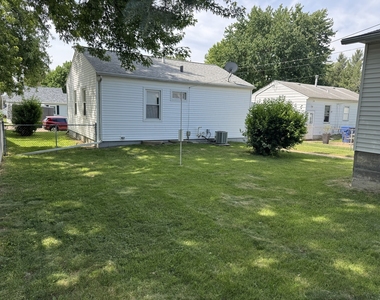 1508 W 36th Street - Photo Thumbnail 12
