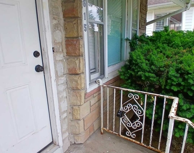 2615 N Newcastle Avenue - Photo Thumbnail 12
