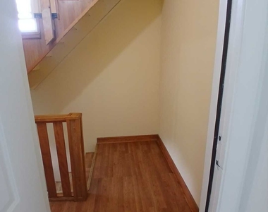 2615 N Newcastle Avenue - Photo Thumbnail 11